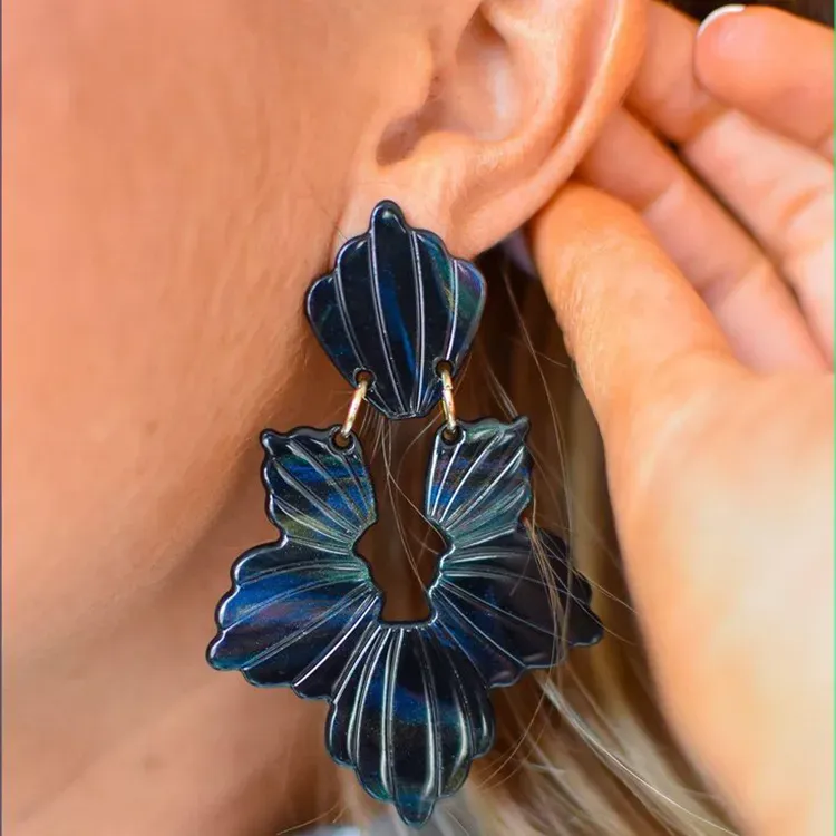 Wholesale Fashion Design Bohemian Geometric Acrylic Dashed Earrings