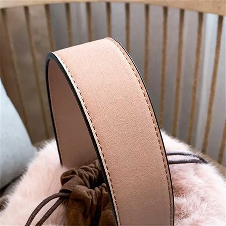 Women Simple Solid Color Plush Bucket Bag - Image 3