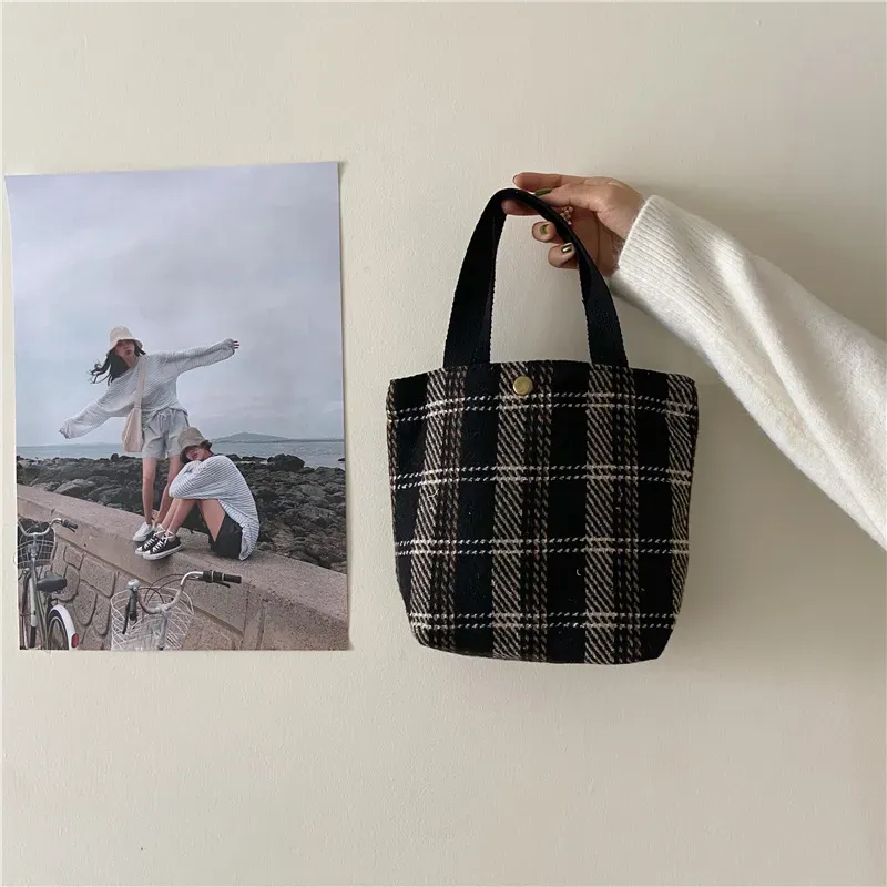 Women Casual Design Plaid Pattern Solid Color Canvas Handle Bag - Image 4