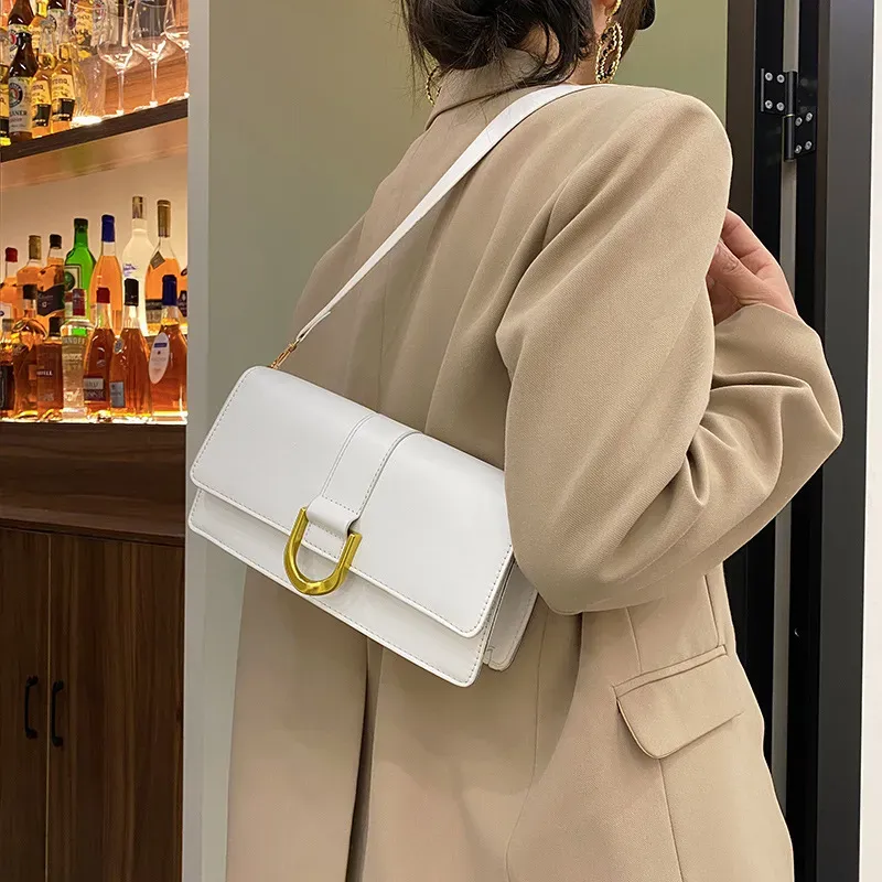 Women Basic Clamshell Design Solid Color Large Capacity Shoulder Handle Tote Bag