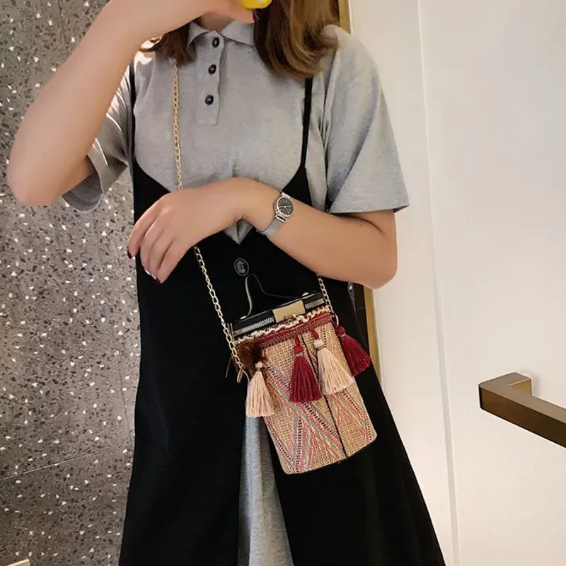 Retro Ethnic Style Zipper Tassels Decor Crossbody Bag - Image 11