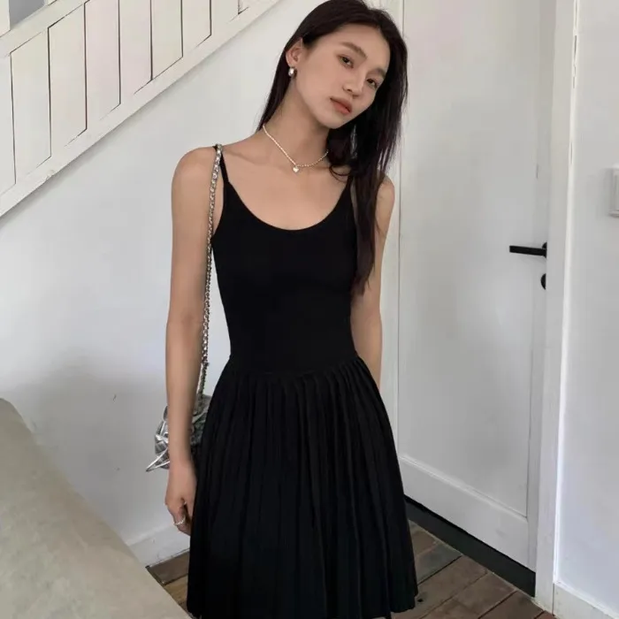 Summer Women Fashionable Simple Knitted Sling Pleated Dress - Image 3