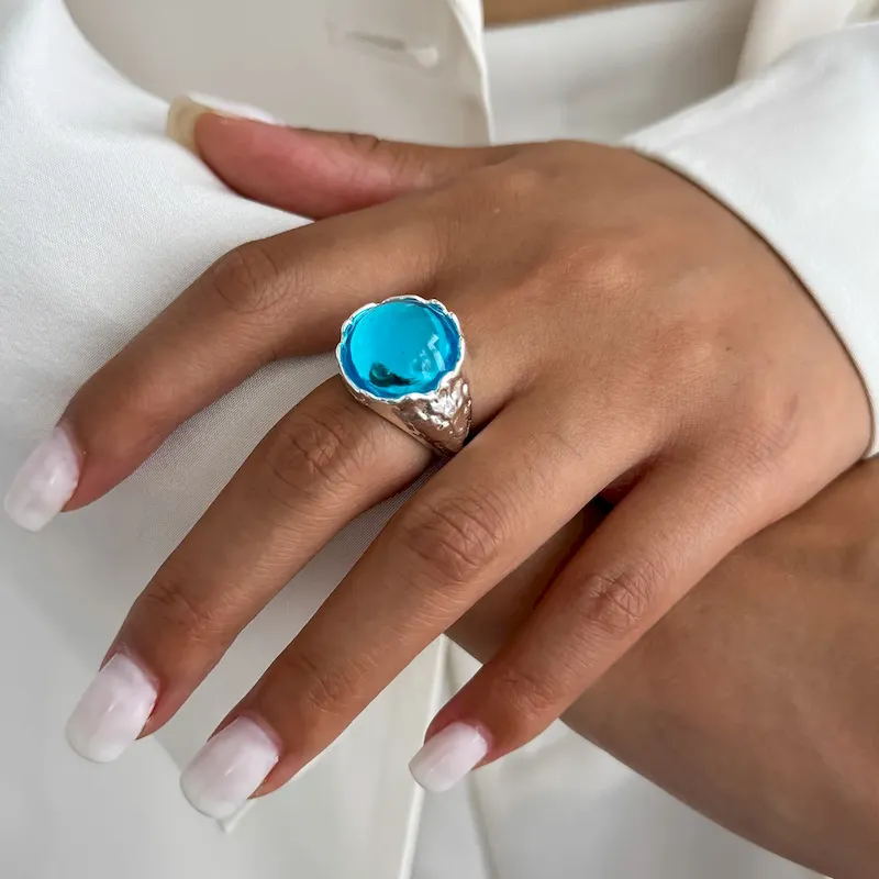 Wholesale Women Fashion Acrylic Imitation Gem Pleated Liquid Wide Ring - Image 6