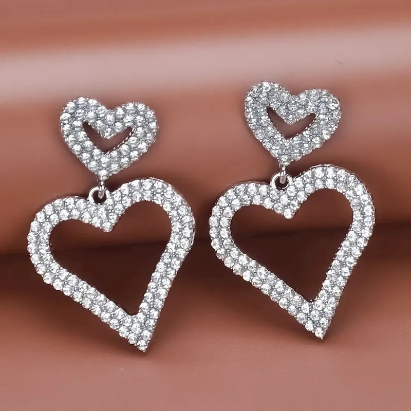 Wholesale Personalized Exaggerated Heart-Shaped Rhinestone Earrings