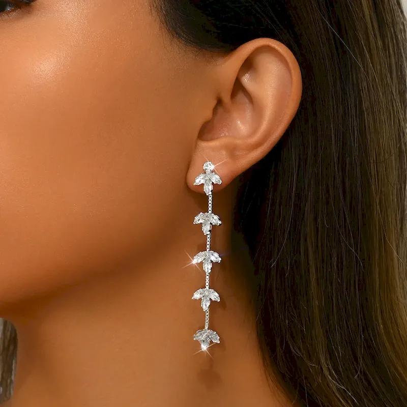 Wholesale Women Fashion Simple Long Rhinestone Earrings