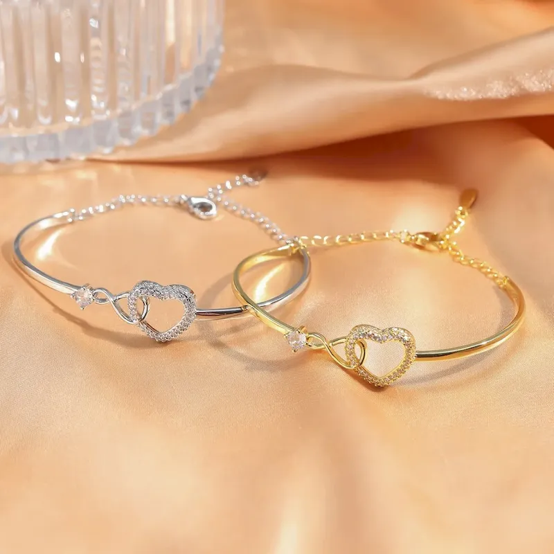 Wholesale Women Fashion Chain Hollow Rhinestone Love Bracelet